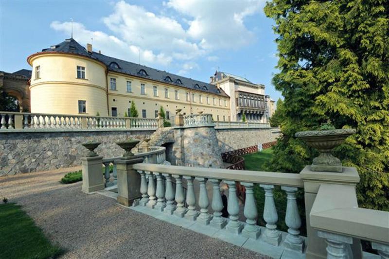 Chateau Zbiroh Exterior photo